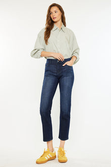  Delvey Mid Rise Boyfriend Jeans